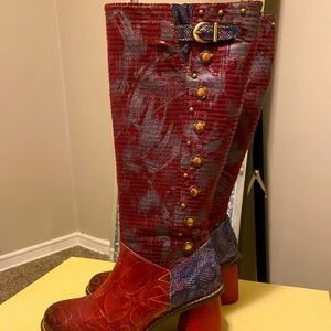 mid calf L’Artiste boots
